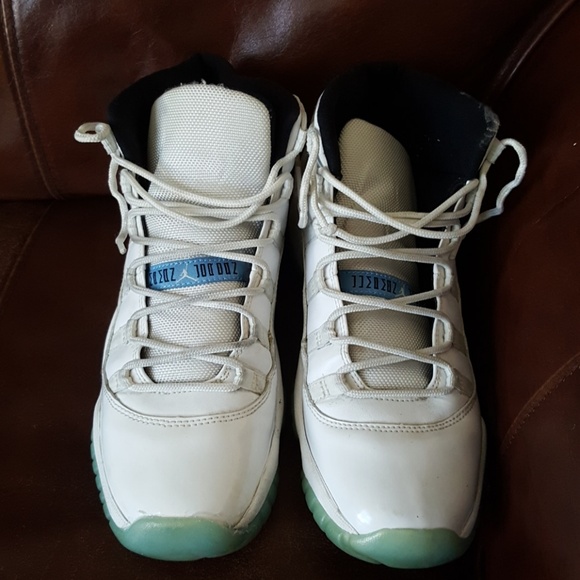 ***SOLD***  Nike air Jordan 11 size 6.5Y women's 8 - Picture 3 of 7